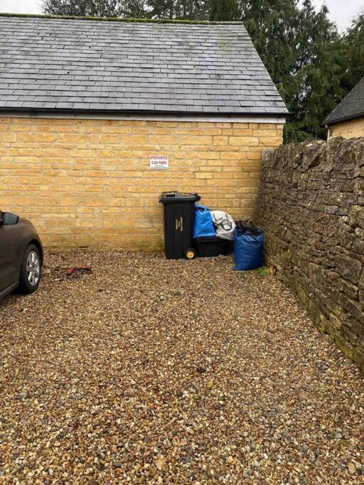 Historic Cotswold Chic Style For Uk Staycation 水上伯顿 外观 照片